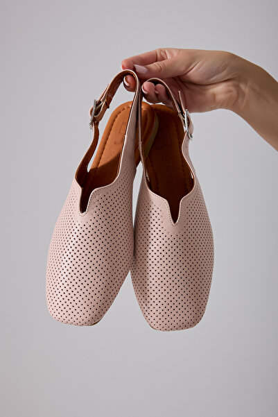 Eric Nurnberg صندل جيسي جلد طبيعي - بودرة