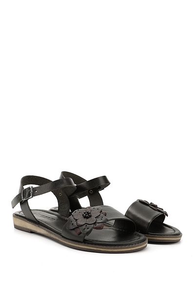 GÖNDERİ(R) Women/Girls Black Genuine Leather Sandals