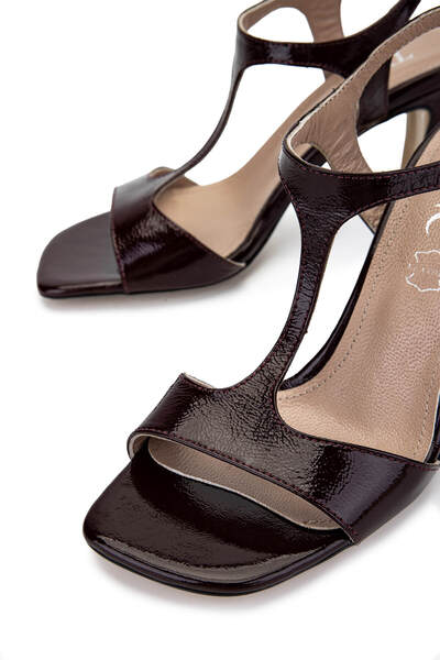 Tamer Tanca Women's Genuine Leather Cherry Patent Leather Heeled Shoes