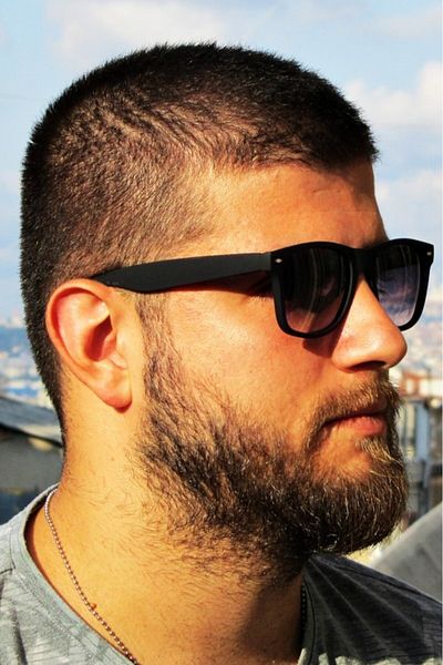 Takı Dükkanı نظارة شمسية للجنسين من Wayfarer بإطار غير لامع Bl1850u