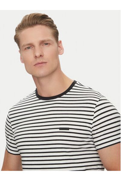 Calvin Klein calvin klein Men's T-Shirt K10K114177 Black