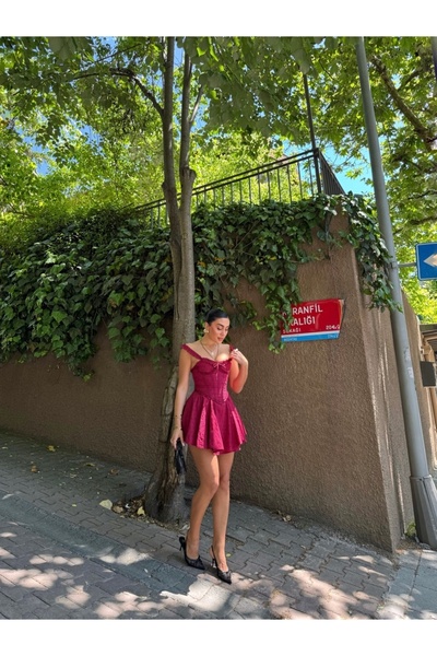 TAYT VEGAS VŠIČENÉ ŠATY