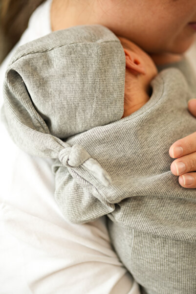 Minuche Ribbed and Bottom Tie Baby Bodysuit and Beanie Set 100% Cotton - Easy Bottom Opening Design