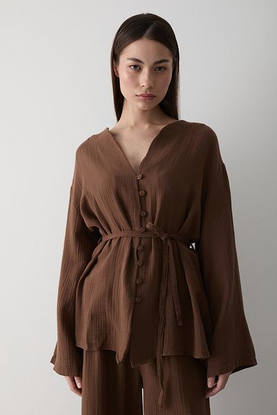 Laluvia Braunes Hemd-Hosen-Set aus 100 % Baumwolle mit mehreren Knöpfen – 8377