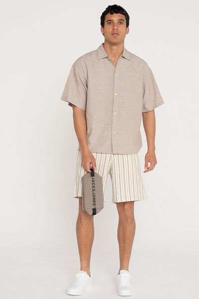 Jack & Jones Oversized Spread Collar Shirt