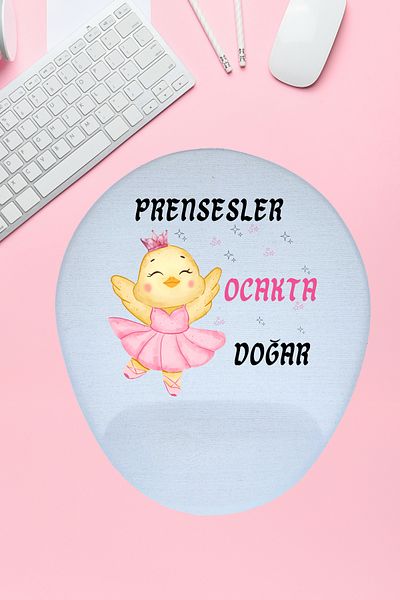 qoeuyl boutique Princesses Are Born This Month Printed Birthday Special Day Gift Oval/Square Wrist Supported Mousepad