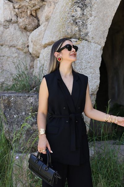 bytugcekaya Μαύρο κοστούμι παντελονιού με γιλέκο