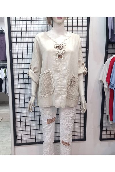 Butik Şans Wooden Button Detailed Mesh Pocket Folded Sleeve Blouse