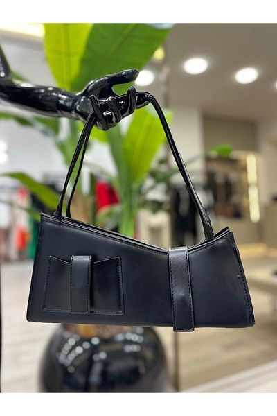 MELTEM TUĞAN Asymmetric Bag Black