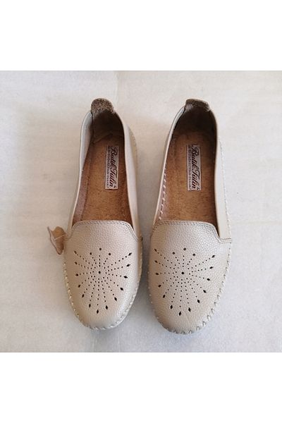 Butik Tülin Women's Genuine Cowhide Beige Hand-Stitched Unlined Soft Comfortable Flexible Rubber Stitched Sole Loafer