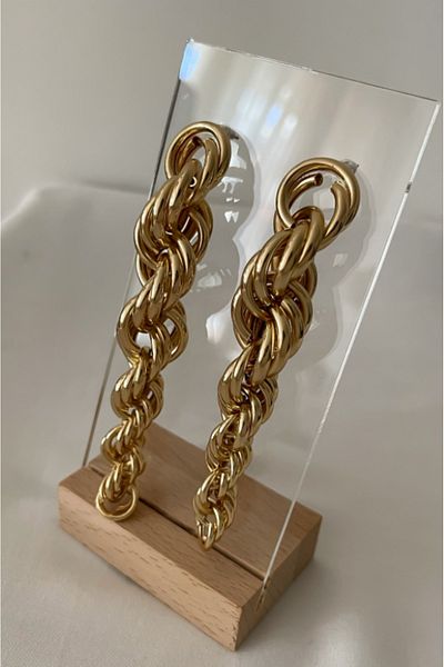 Ervalina Trend: Long Dangle Twist Earrings