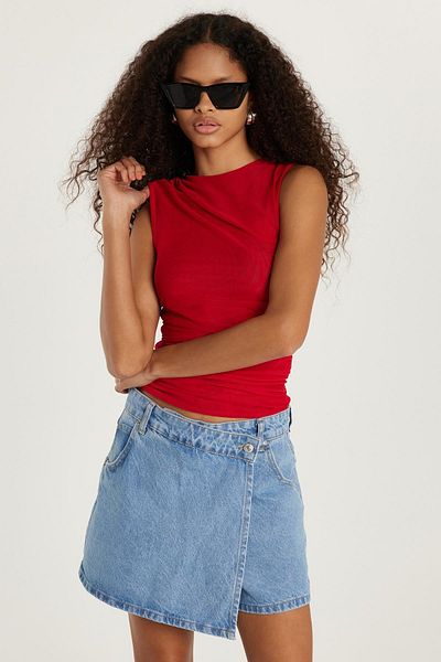 Tudors Bluză roșie pentru femei, slim fit, cu mâneci zero, cu decolteu rotund
