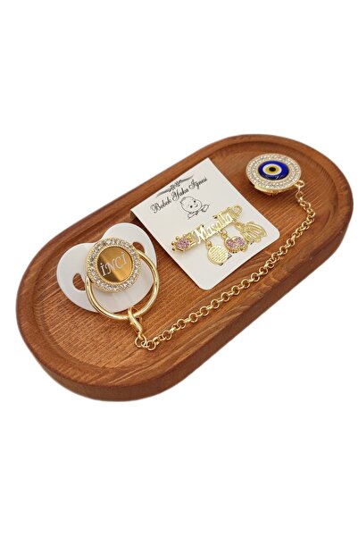 Serap Yılmaz Sahi Isimli Beyaz Taşlı Silikon Damaklı Bebek Emzik Ve Yaka Iğne...