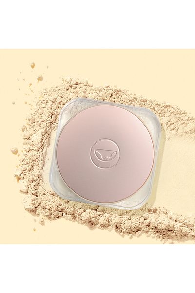 Character Luxe Matte Perfection Powder