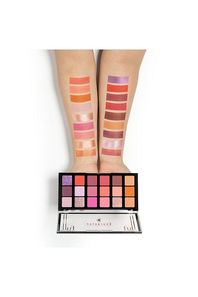 Character 18 Color Eyeshadow Palette