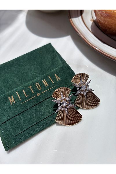 Miltonia Zircon Stone Star Asymmetrical Stylish Tarnish Free Earrings