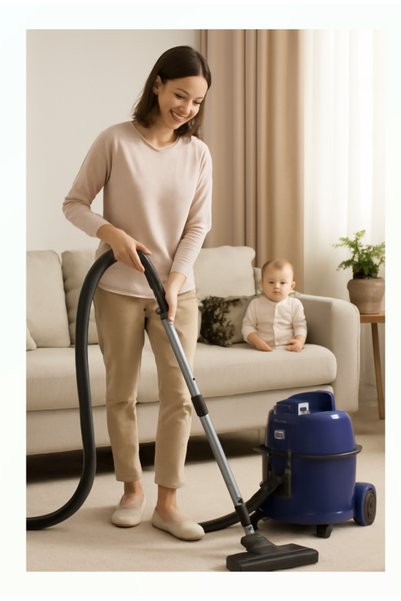 HITATCHI مكنسة كهربائية هيتاشي 7.5 لتر 1300 واط، أزرق داكن - CV-100G SS220 DBL
