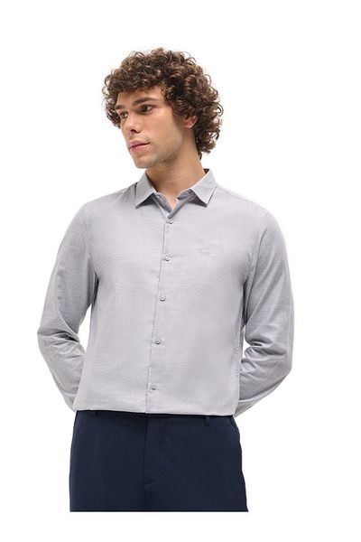 The Bear House Men's Light Grey Solid Tailored Fit Formal Shirt for Every Occasion