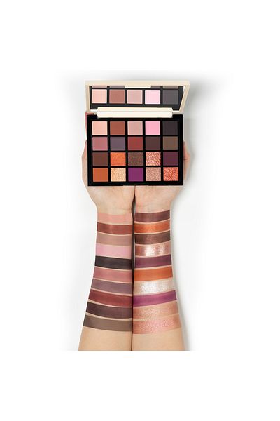 Character Character Shadow Gallery 20 Color Eyeshadow Palette