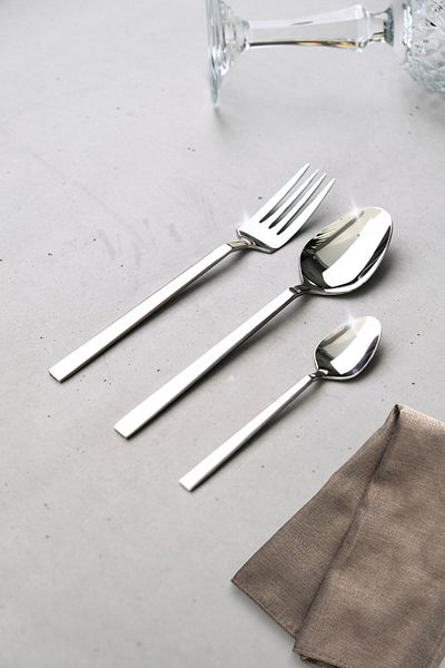 Lugga Nature Dessert Fork Spoon and Tea Spoon Set for 6 People 18 Pieces White Box