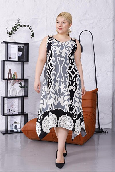 Siyezen Plus Size Buckle Detailed Pocket Dress
