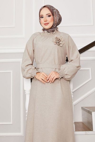 EBRUTESETTÜR Hijab Dress with Rose Brooch on Sleeves