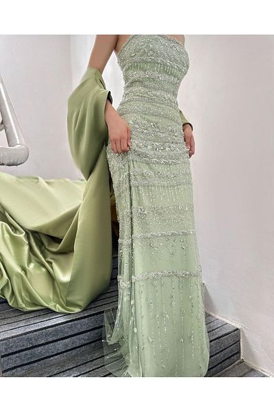 NR FASHION Beaded dress with mikado train