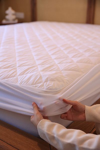 NEEDLE PROTECTIVE MICRO QUILTED WATER WATERPROOF MATTRESS PROTECTIVE ALEZ BED SHEET SINGLE DOUBLE BATTLE (4 DIFFERENT SIZES)