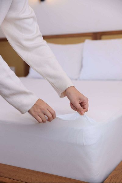NEEDLE Protective Micro Water Liquid Proof Mattress Protector Mattress Sheet Single Double King Size (70X140)