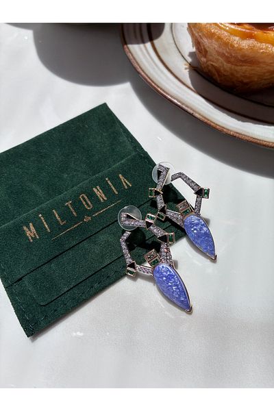 Miltonia Lilac Detailed Zircon Stone Design Earrings