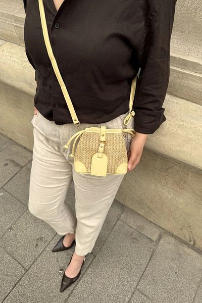 LEONAS Straw and Faux Leather Design Cross Women's Shoulder Bag Buch Yellow