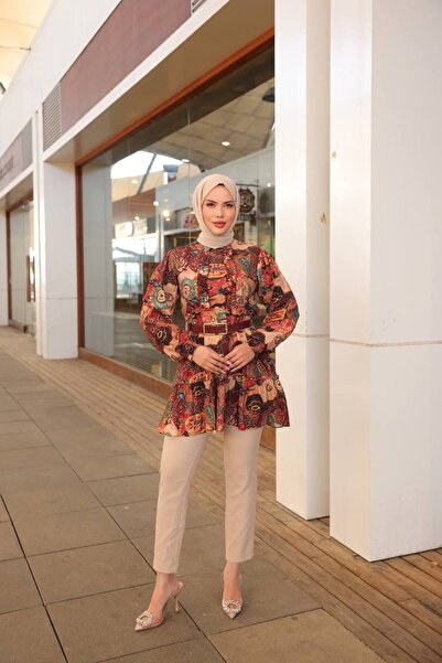 QUAWEAR Сорочка-туніка з рюшами на комірі, шкіряним ременем і еластичними рук...