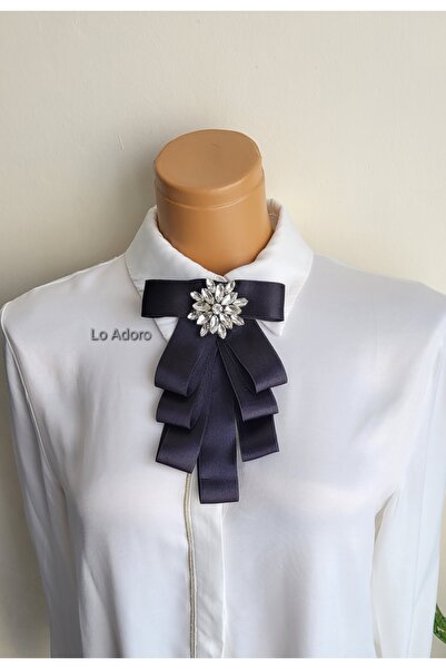 LO ADORO Γυναικείο πουκάμισο με γραβάτα Αξεσουάρ Πέτρινη λεπτομέρεια Περίτεχνη γραβάτα Γυναικείο γιακά με καρφίτσα Καρφίτσα Ειδικού Σχεδιασμού Γραβάτα