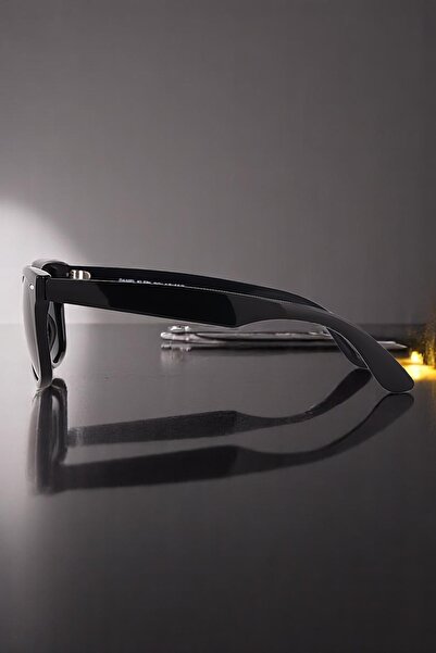 Daniel Klein 100% Polarized Uv400 Protection Black Color Wayfarer Original Unisex Sunglasses Dkgg6271C2