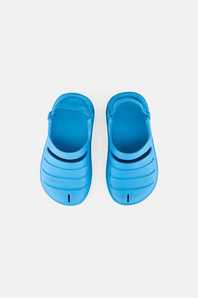 Havaianas قباقيب رملية مفتوحة من الخلف للأولاد الصغار، أزرق فاتح