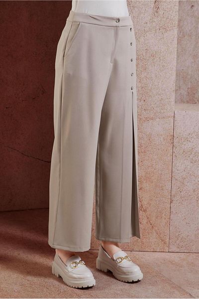 Alvina Loose Cut Buttoned Pleated Trousers 70359