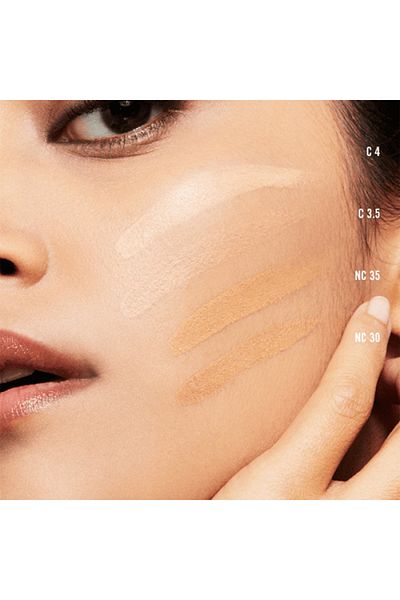 macc Studio Fix Fluid Foundation SPF 15 - NC20