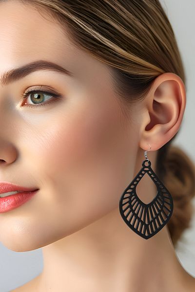 oalpo Minimalist Black Lightweight Earrings – Ideal for Everyday and Elegant Style