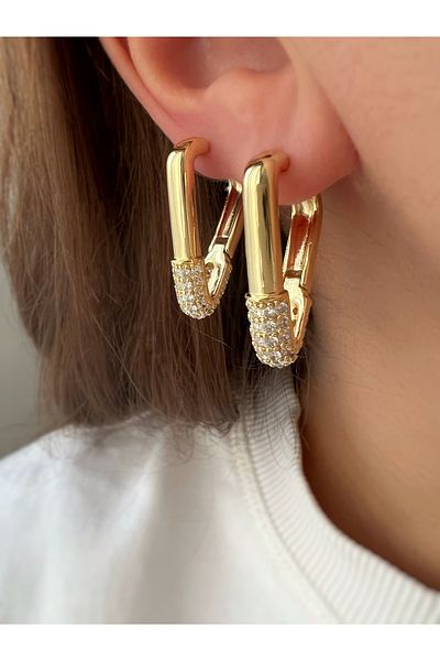 ToffyStore Vip Triangle Design Earrings