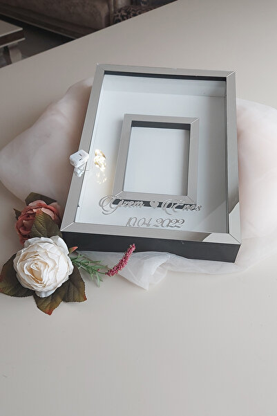 hobicehayaller 25x35 Siyah-gümüş Isimli Ve Ledli Fotoğraf Bölümlü Anı Çerçeve...