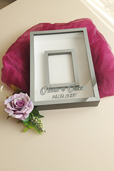 hobicehayaller Rama de memorie de 25x35 cm cu sectiune foto cu nume! Noi cutii de trandafiri la modă! Design de flori de promisiune!