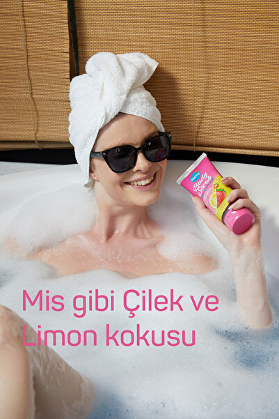 Balmy Çilek ve Limon Aromalı, Besleyici, Arındırıcı, Nemlendirici Vücut Peelingi 250 g