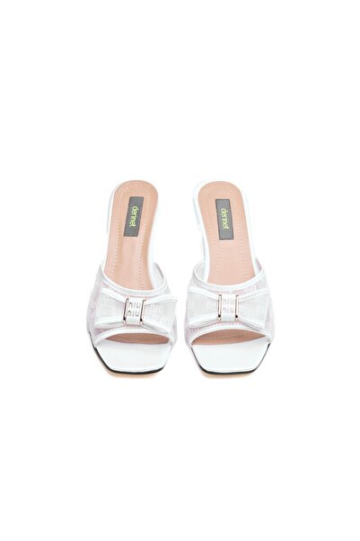 derinet Fiyonk Aksesuarlı Kadın Topuklu Terlik