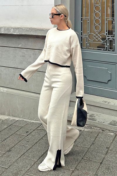 KURGAN TEKSTİL Interseated Striped Slit Knitted Crop-Pants Women's Knitwear Bottom-Top Set