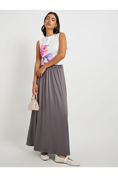Styli Floral Print Sleeveless Round Neck Top