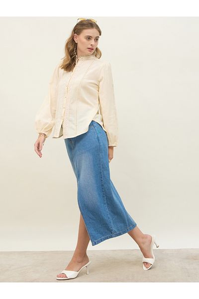 Styli Mandarin Collar Buttoned Lace Insert Top