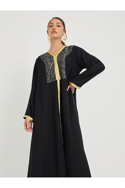 Styli Foil Print Yoke V Neck Jalabiya with Lace Detail