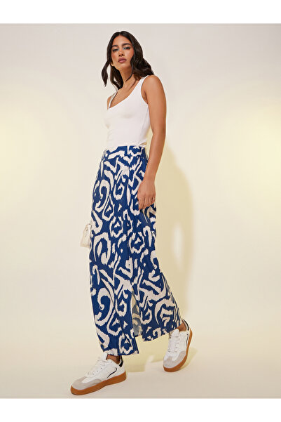 Styli All-Over Print A-Line Maxi Skirt with Side Slit