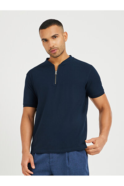 Styli تي شيرت بولو بنصف سحاب وقصة عادية