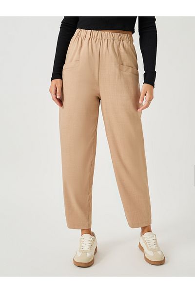Styli Solid Cropped Tapered Fit Pants with Baggy Pockets